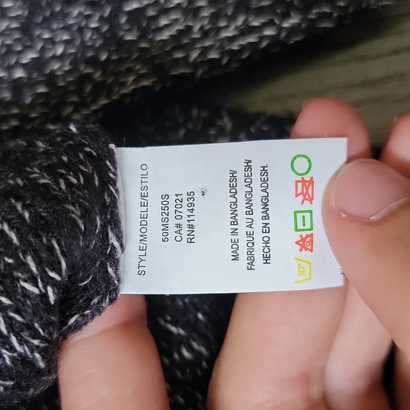 Knit Sweater - Picture 4 of 4